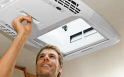 Dometic FreshLight 2200 Dachklimaanlage Mit Dachfenster -Dometic Verkaufsgeschäft 238586 2384365