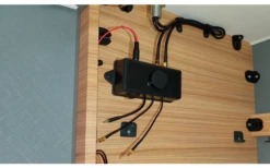 Falcon EVO 5G LTE Dachantenne Mit Mobilem 450 Mbit/s 4G Router 11 Falcon EVO 5G LTE Dachantenne Mit Mobilem 450 Mbit/s 4G Router -Dometic Verkaufsgeschäft 711926 4801370